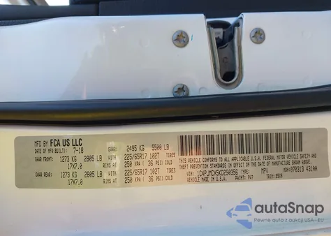 2019 Jeep Cherokee Latitude 4X4 from USA, damaged, VIN 1C4PJMCX5KD250356